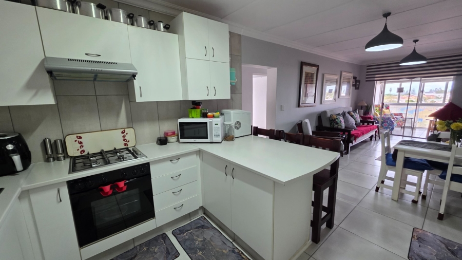 3 Bedroom Property for Sale in Hartenbos Central Western Cape